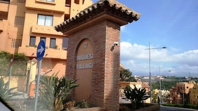 Comfortable apartment in a residence with 5 swimming pools and free WIFI!