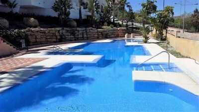 Comfortable apartment in a residence with 5 swimming pools and free WIFI!