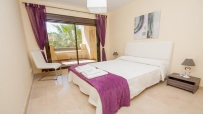 Comfortable apartment in a residence with 5 swimming pools and free WIFI!