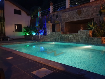 Magnífico apartamento en Villa con piscina cerca de Taormina y Giardini - Naxos