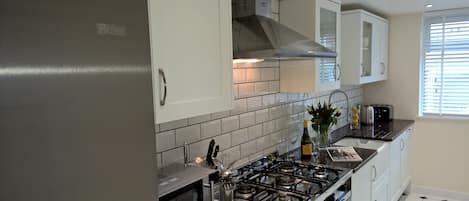 Newly Remodel Kitchen. All New Appliances.