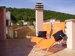 Relax on Casa Rosa's roof terrace