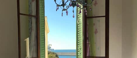 Magnifique sea view from dining room