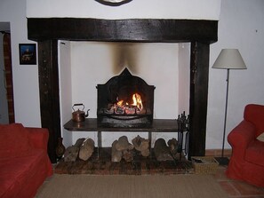 La chimenea en el salón