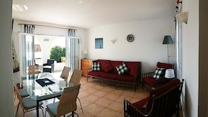 Lounge/Diner