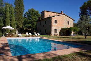 Garden and swimming pool