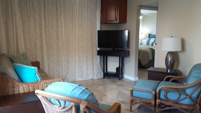 ALOHA - AUTHENTIC HAWAIIAN STYLE CONDO, 1 bdrm/1bathroom C-29