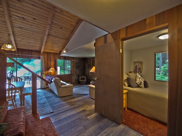 2nd Bedroom with queen bed