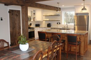 Kitchen/Dining