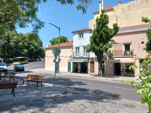 Esterni