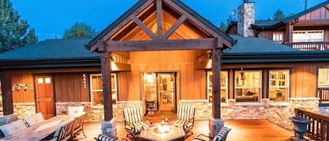 Front deck, hot tub, firepit, tables