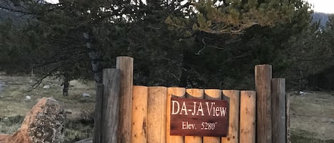 Welcome to DA-JA View.