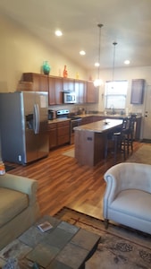 THREE BEDROOM, 2.5 BATH, HOT TUB, GARAGE, W/D, WiFi, CENTRAL AC.