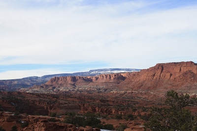 Capitol Reef Country 5 Bed 3 Bath Cabin Home  