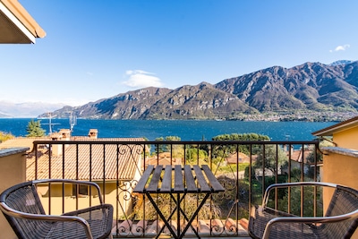 Villa near Bellagio, with stunning lake view, garden and private parking