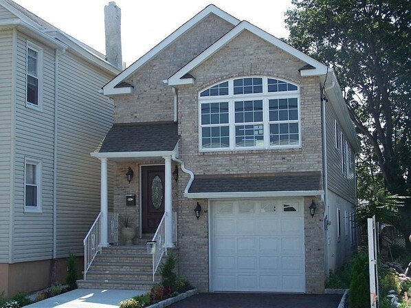 Front of House. Beautifully Landscaped