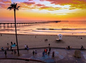 Nearby public beach - with lifeguards, restrooms, showers and fishing pier