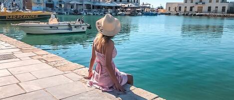 Romance in Rethymno old port.