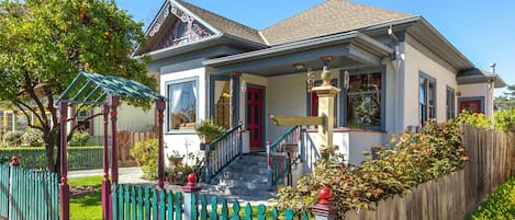 Historic Ben Green House circa 1900. Only two blocks from Downtown Campbell