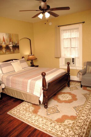 Bedroom/living area