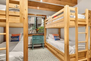 Guest Room - Two Bunks (Sleeps 4)