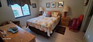 Master Bedroom with queen bed
