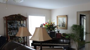 Grand Piano - tuned