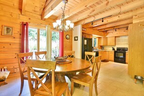 Large custom table to enjoy family meals!