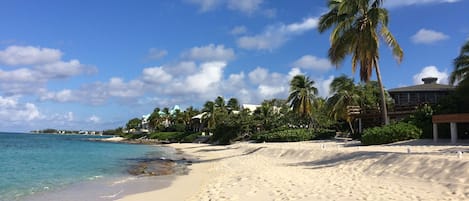 Best part of Seven Mile beach is less than a hundred yards away