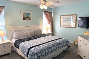 Master Bedroom with King Bed and Private Bathroom !