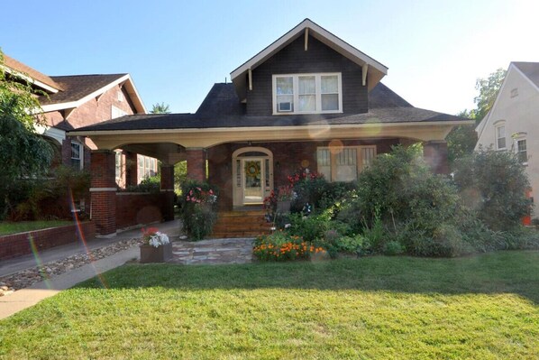 Relax on the front porch!