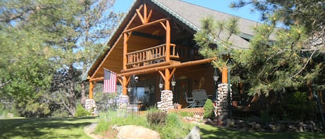 Front of Lodge
