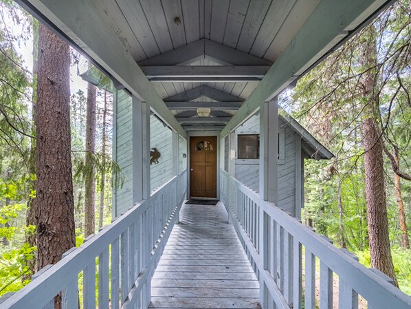Escape to a unique and charming woodland retreat