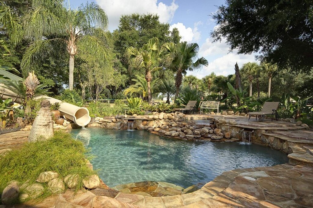 Gorgeous 62+ Acre Private 13 Bedroom Estate--Featured On Hgtv! - Clermont