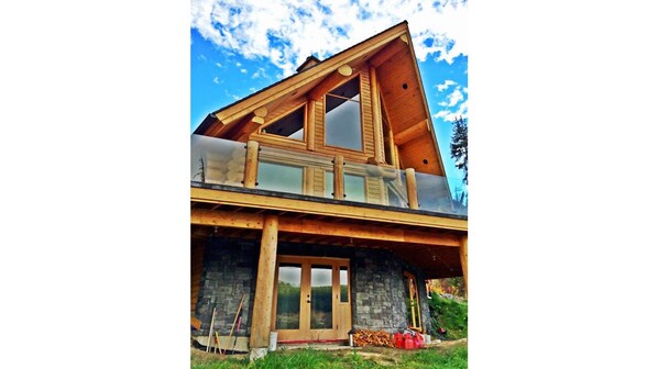 Log Home Front View