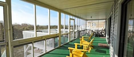 OCEAN SIDE PORCH        500 sq ft