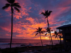 Enjoy gorgeous sunsets every night with the best ocean view at Kona Reef