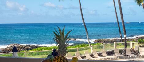 Beautiful ocean views from the lanai as you listen to the waves. 