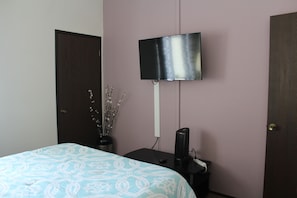 Master bedroom 2