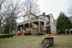 The Bear House, main house. As seen on HGTV's House Hunter's show.