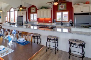 10 stools- No one feels cramped in this kitchen!