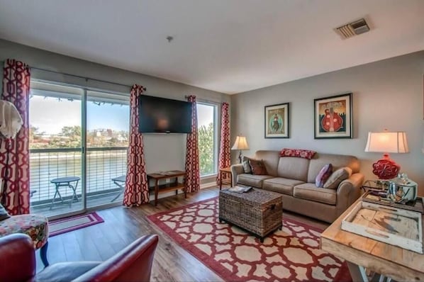 Cozy Living Room With A Beautiful View!