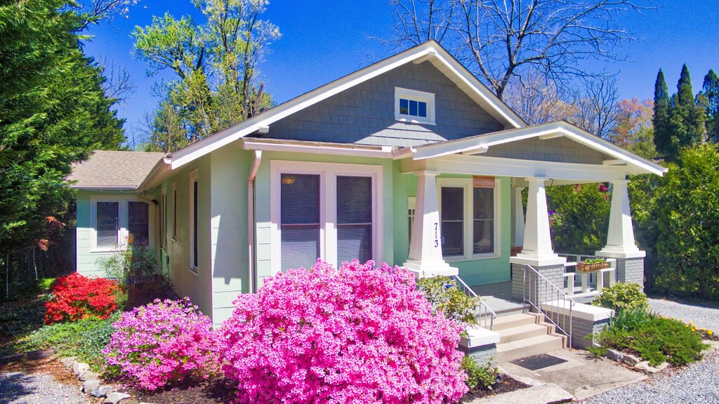 tons of rentals hendersonville north carolina