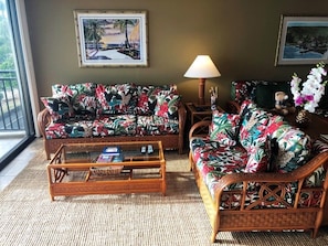 Queen sofa/bed with a new (2019) pillowtop mattress