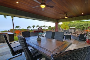Covered Lanai with plenty of seating and great for Dinners 