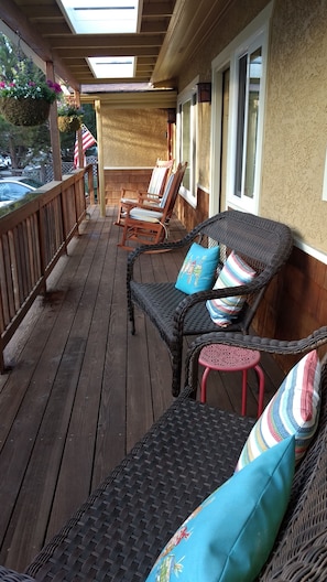 Comfy seating for six to enjoy the views from the front porch.