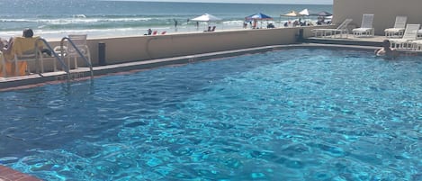 Direct Oceanfront Pool