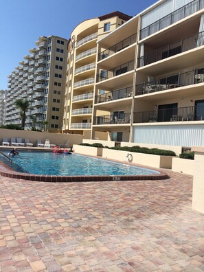 Direct Oceanfront pool.