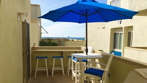 Private Patio w/BBQ and Ocean Views