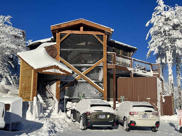 Plenty of legal 2 car parking and a snow free covered entrance.